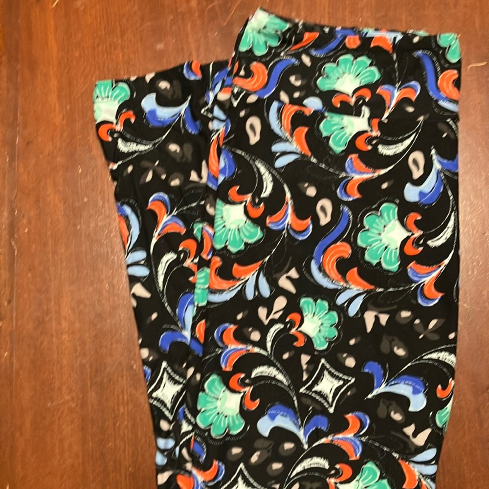 LuLaRoe TC Leggings V13